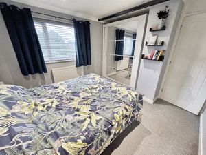 Bedroom- click for photo gallery